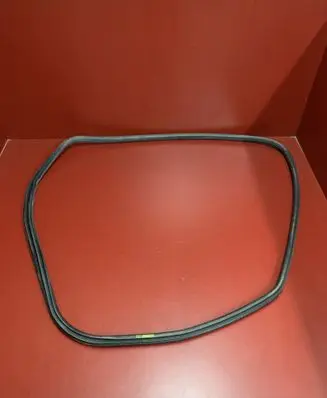 BMW 3 F30 F35 F31 Rear door rubber seal (on body) 7258311