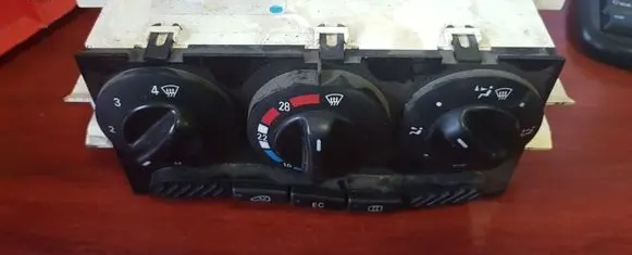 Mercedes-Benz A W168 Climate control unit 1688300485