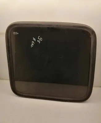 Rear vent window glass
