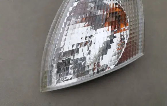 Volkswagen PASSAT B5 Front indicator light 758143513