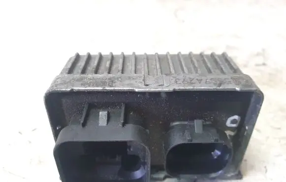 Opel Insignia A Glow plug pre-heat relay 0522122601