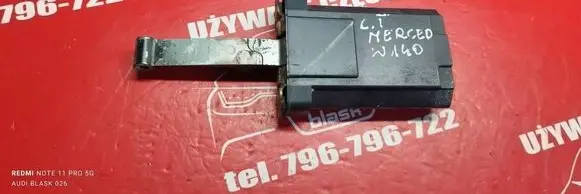 Mercedes-Benz S W140 Rear door check strap stopper 