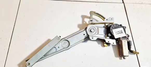 Toyota Yaris Sliding door window regulator with motor 