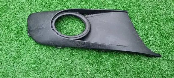 Volkswagen Touran II Front fog light trim/grill 1T0853666S