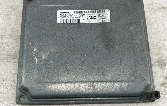 Ford C-MAX I Engine control unit/module 7M5112A650AFC S118934202