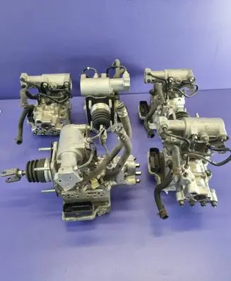 Toyota Prius (XW10) ABS Pump 4727047030 4721076050
