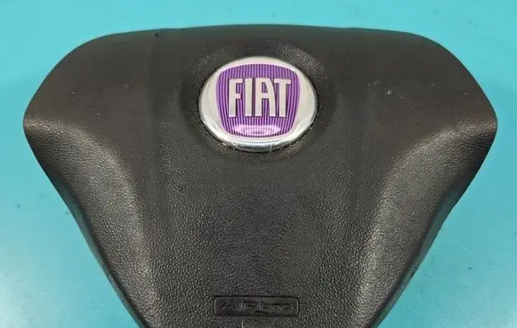 Steering wheel airbag