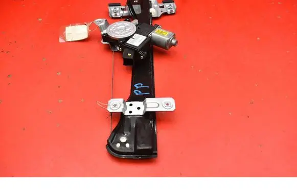 Opel Mokka Front door window regulator with motor 98810SUV20