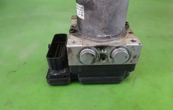 KIA Ceed ABS Pump 61589-45200