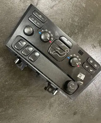 Volvo V70 Climate control unit 8691876 04W07E05 M6015100121