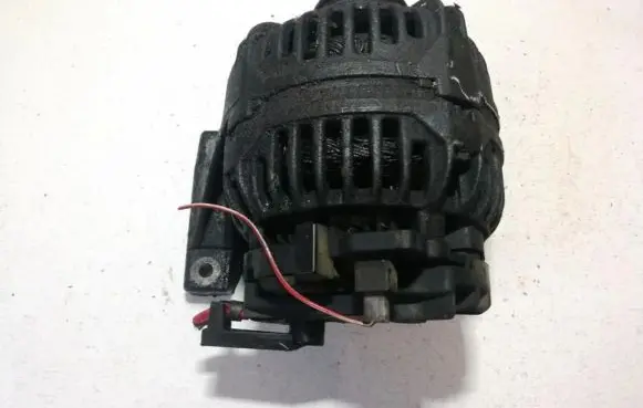 Volvo S70 V70 V70 XC Generator/alternator 0124515019 9459077
