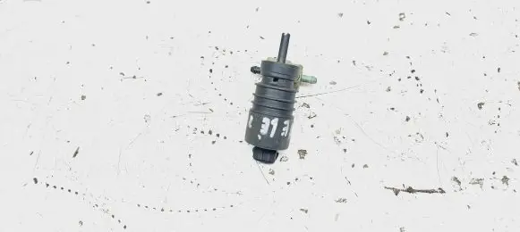 Volkswagen Multivan T4 Windscreen/windshield washer pump
