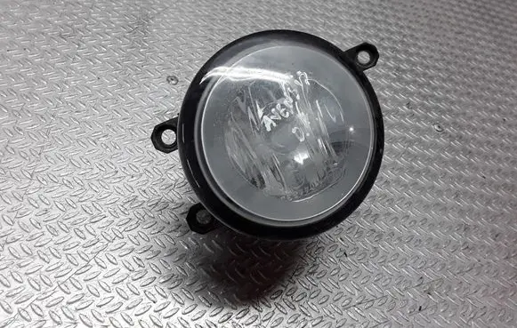 Toyota Avensis T250 Front fog light 89210656