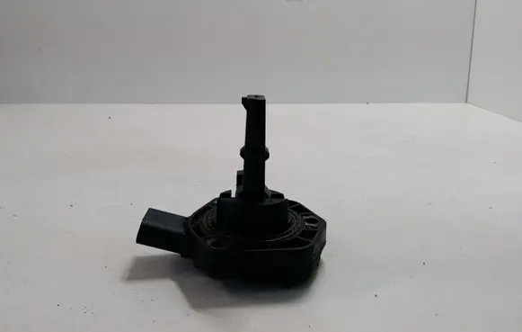 Volkswagen Golf IV Oil level sensor 1J0907660B