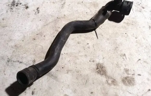 Audi Q7 4L Engine coolant pipe/hose 7l6122291
