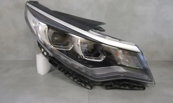 KIA Rio Headlight/headlamp 92102A8300