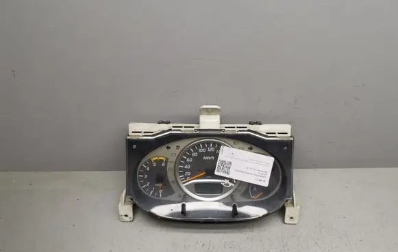 Nissan Almera Tino Speedometer (instrument cluster) BU010