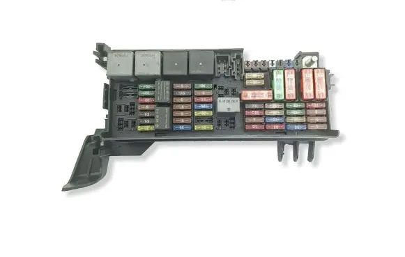 Mercedes-Benz ML W164 Fuse module A1645402372