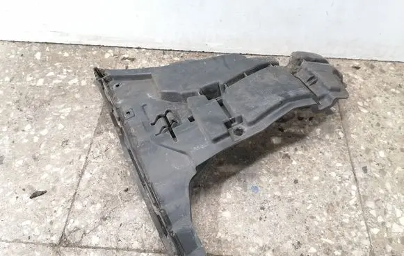 Volvo V70 Front bumper mounting bracket 08693181