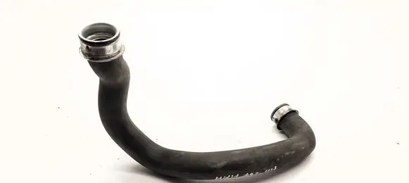 Engine coolant pipe/hose