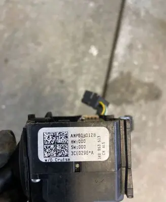 Volkswagen Golf V Indicator stalk ANP80H012B 3CE0296A