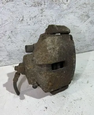Volkswagen PASSAT B6 Front brake caliper