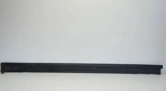 Mazda 3 II Sill