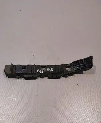 Hyundai i10 Rear bumper mounting bracket