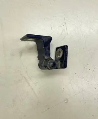 Volkswagen Jetta VI Rear door lower hinge 8K0831401A