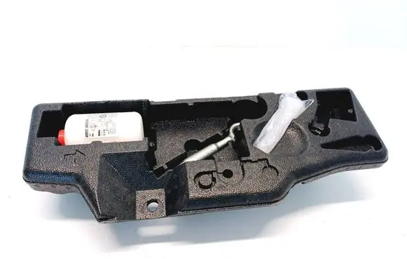 Volvo V60 Tool set 31471271