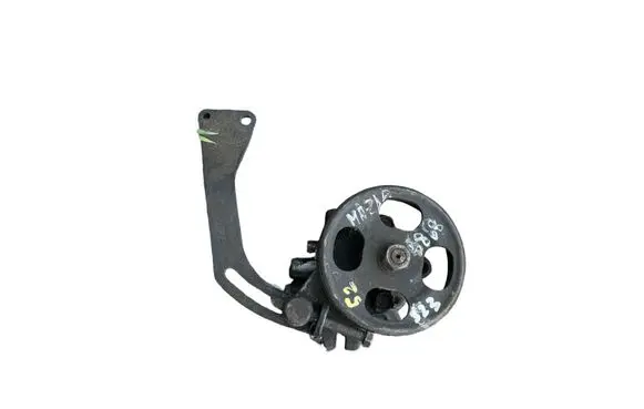 Mazda 323 Power steering pump