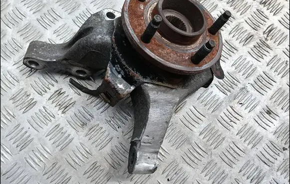 Cadillac DeVille Front wheel hub spindle knuckle