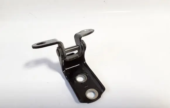 Toyota RAV 4 (XA40) Rear door lower hinge A046694