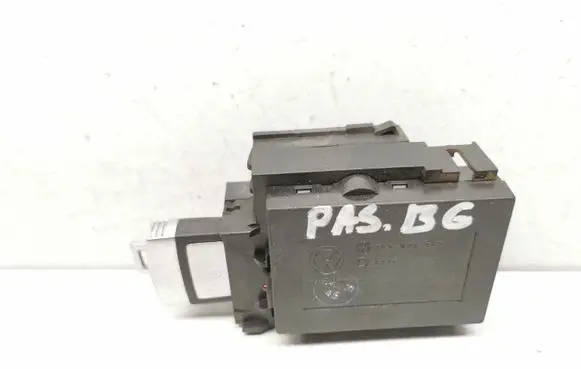 Volkswagen PASSAT B6 Ignition lock 3C0905843