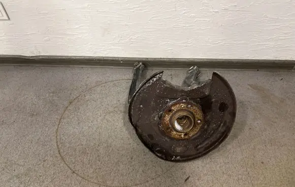 Volvo XC90 Rear wheel hub spindle/knuckle 31360584 32217286 31360588