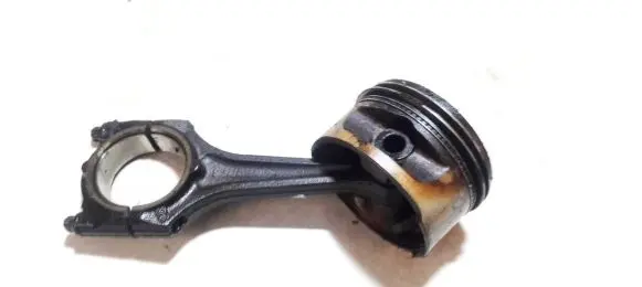 Piston with connecting rod