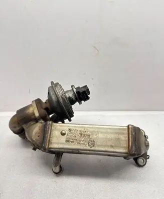 BMW 3 E92 E93 EGR valve cooler 7805189 N3659004