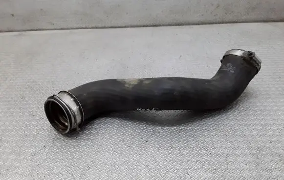 Intercooler hose/pipe