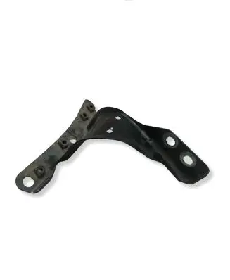 Audi A4 S4 B7 8E 8H Fender mounting bracket 8E0821136A