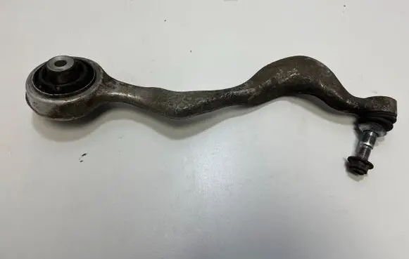 BMW M3 e92 Front lower control arm/wishbone 2283576
