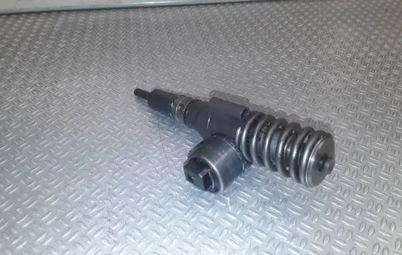 Jeep Compass Fuel injector 03G130073G 0414720404