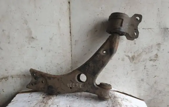 Volvo V50 Front lower control arm/wishbone