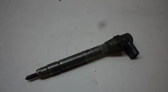 Mercedes-Benz E W211 Fuel injector A6280700487 0445110104