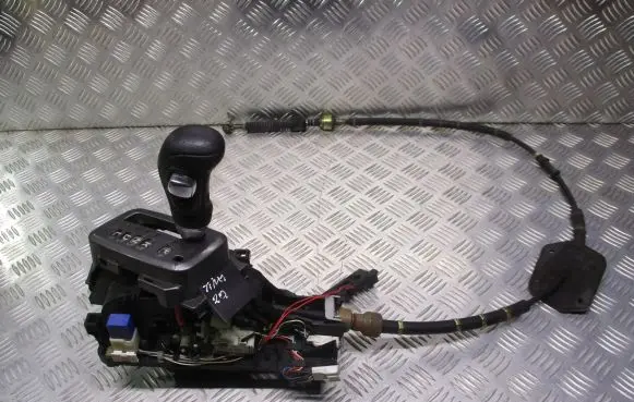 Nissan Almera N16 Gear selector/shifter in gearbox 