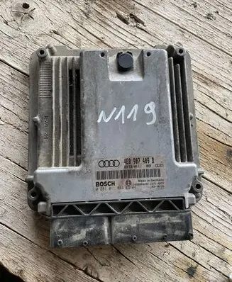 Audi A8 S8 D3 4E Engine control unit/module 4F0907409B 4E0910409F 011684