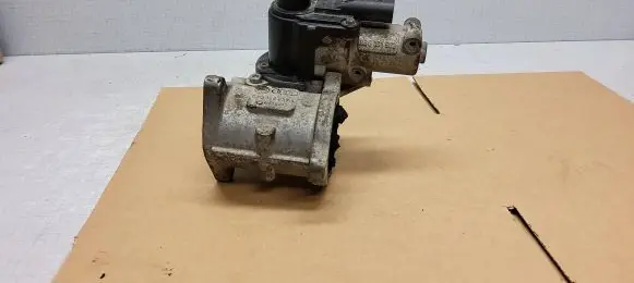Volkswagen Caddy EGR valve D502383000 03G129637A 03G131502