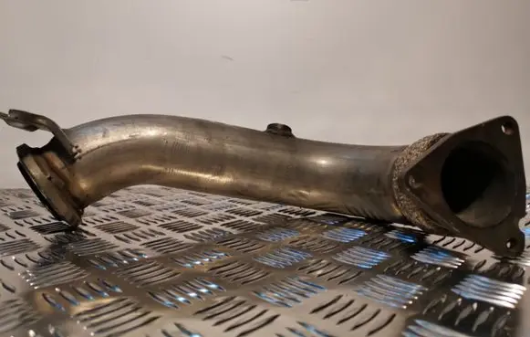 Jeep Grand Cherokee Muffler pipe connector clamp 
