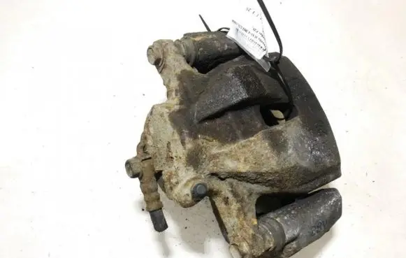 Toyota RAV 4 (XA30) Front brake caliper