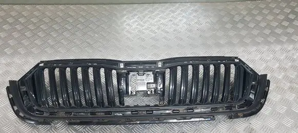 Skoda Octavia Mk4 Front bumper upper radiator grill 5E3853653