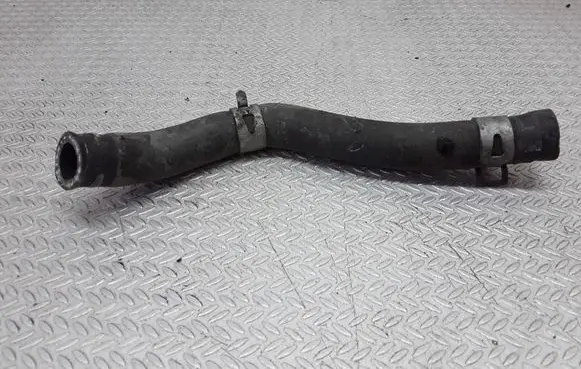 Toyota Avensis T220 Engine coolant pipe/hose